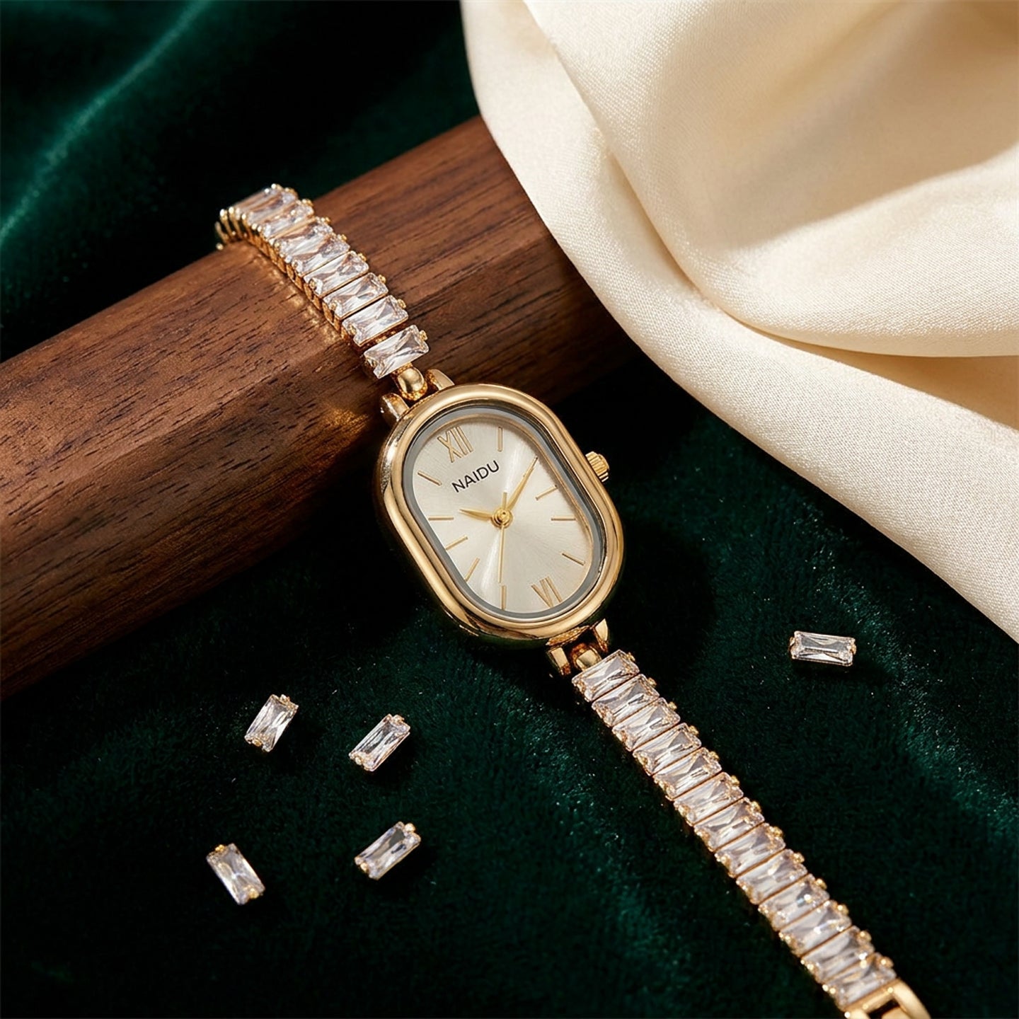 Crystal Royale Luxe Watch